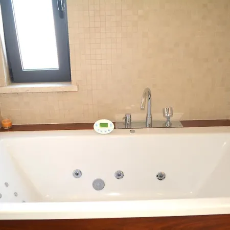 Casa Das Oliveiras - Moradia De Luxo T4 Na Praia De