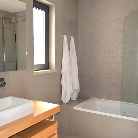 Casa Das Oliveiras - Moradia De Luxo T4 Na Praia De Willa *